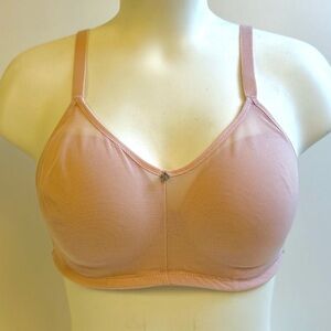 NWT Breezies Pale Blush Pink Wire-free Lightly Lined Bra 34C